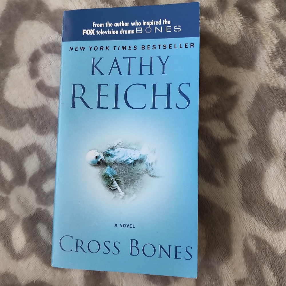 Cross Bones Kathy Reichs fiction book